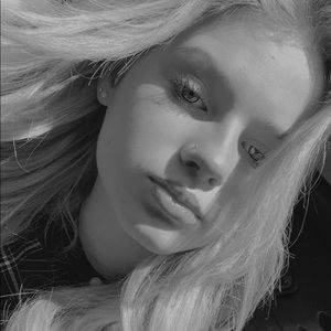 Meet your Posher, Ava